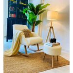 Beylerbeyi Sallanan Ahşap Ayaklı Kırık Beyaz Rengi Berjer Koltuk - Puf Hediyeli - Görsel 2