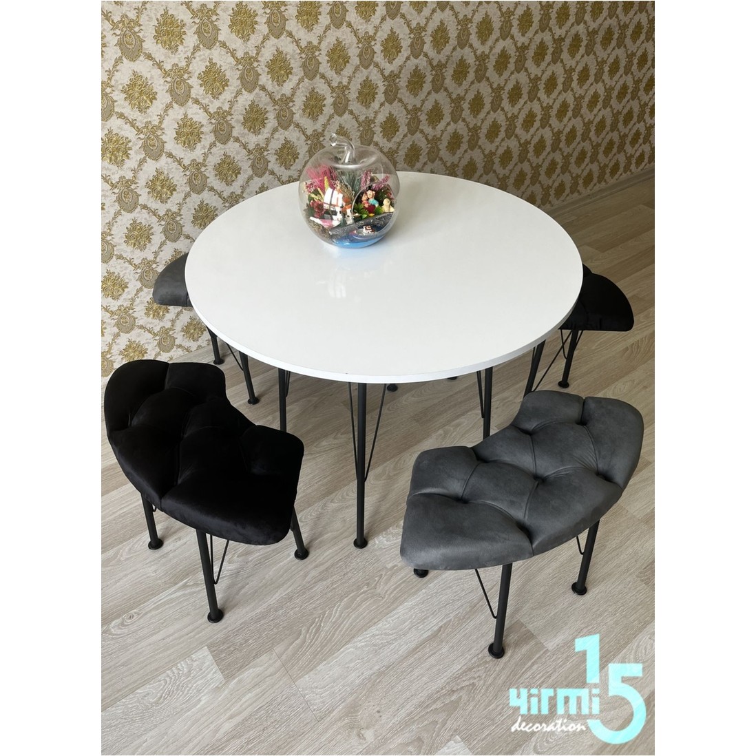 110000891337345.jpg Yirmi15 Beyaz Yuvarlak Masalı Bench Takımı Bench & Puf Takımı Beyaz Masa Füme-Siyah Bench - Görsel 1